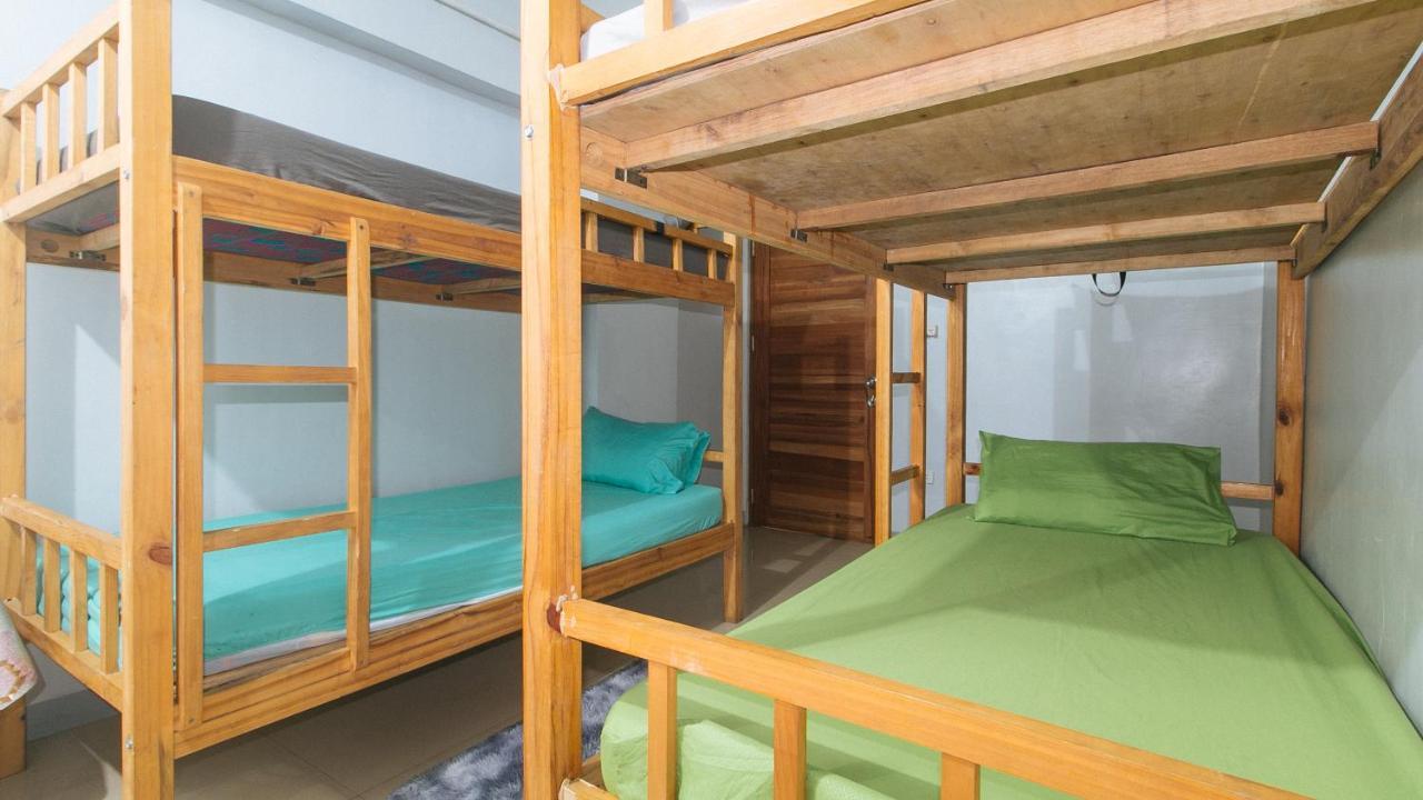 Budget Backpackers Transient House Near Naia By Reddoorz Pasay Exteriér fotografie